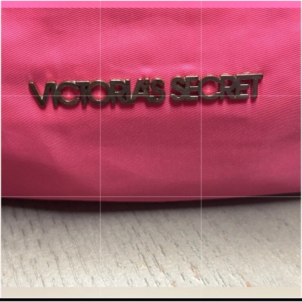 Victoria's Secret Satin Cosmetic Bag /‎ Makeup Bag Pink